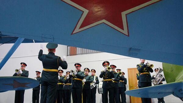 На открытии экспозиции самолетов в Центральном музее Военно-воздушных сил в Монино На открытии экспозиции самолетов в Центральном музее Военно-воздушных сил в Монино
