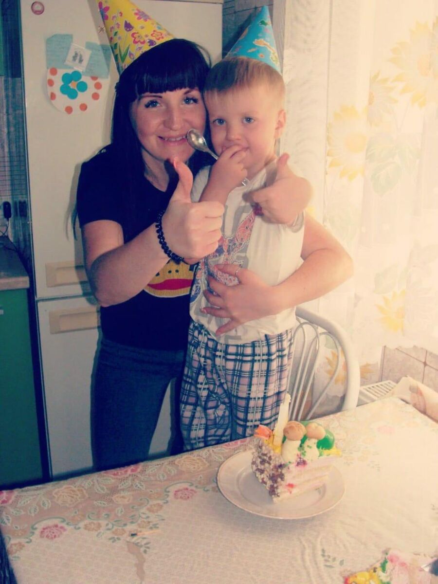 Наталья Стороженко со страшим сыном Наталья Стороженко со страшим сыном