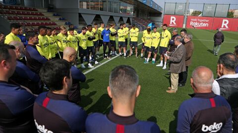 Футболисты и тренерский штаб Барселоны