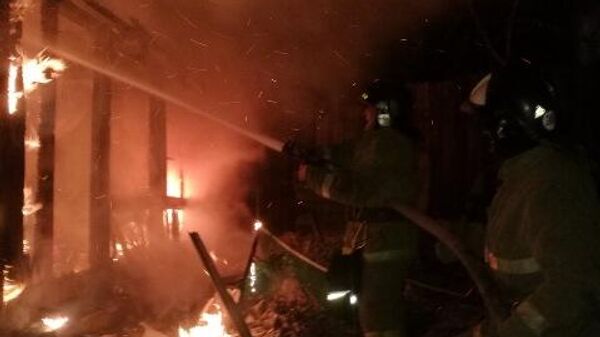 Пожар в двухквартирном жилом доме в поселке Усть-Уде Иркутской области