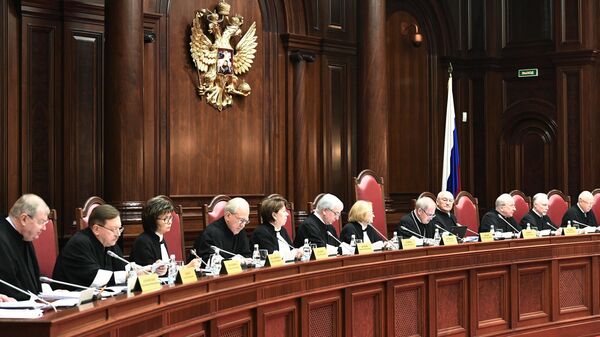 Конституционный суд России назвал запрет на госидеологию «рекомендацией»