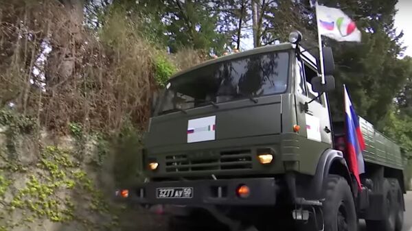 Российские военные продезинфицировали пансионат для пожилых людей в пригороде Бергамо Российские военные продезинфицировали пансионат для пожилых людей в пригороде Бергамо