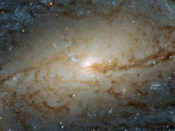 Спиральная галактика NGC 3887 Спиральная галактика NGC 3887