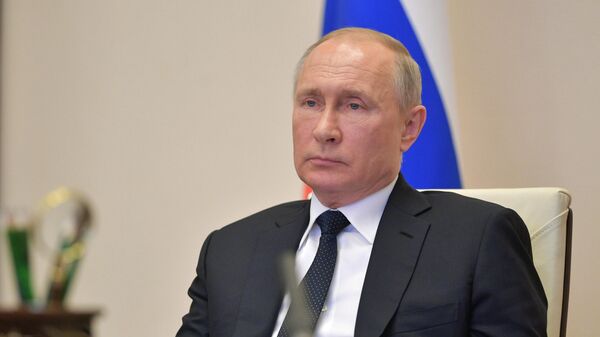 Путина попросили включить легпром в список пострадавших отраслей