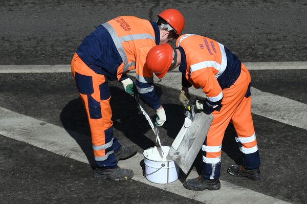 Нанесение и обновление разметки на улицах Москвы Нанесение и обновление разметки на улицах Москвы