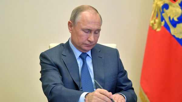 Путин призвал не допустить дефицит топлива в России