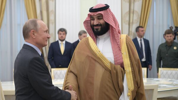 Президент РФ Владимир Путин и наследный принц Саудовской Аравии, второй заместитель премьер-министра и министр обороны Мухаммед ибн Салман Аль Сауд Президент РФ Владимир Путин и наследный принц Саудовской Аравии, второй заместитель премьер-министра и министр обороны Мухаммед ибн Салман Аль Сауд