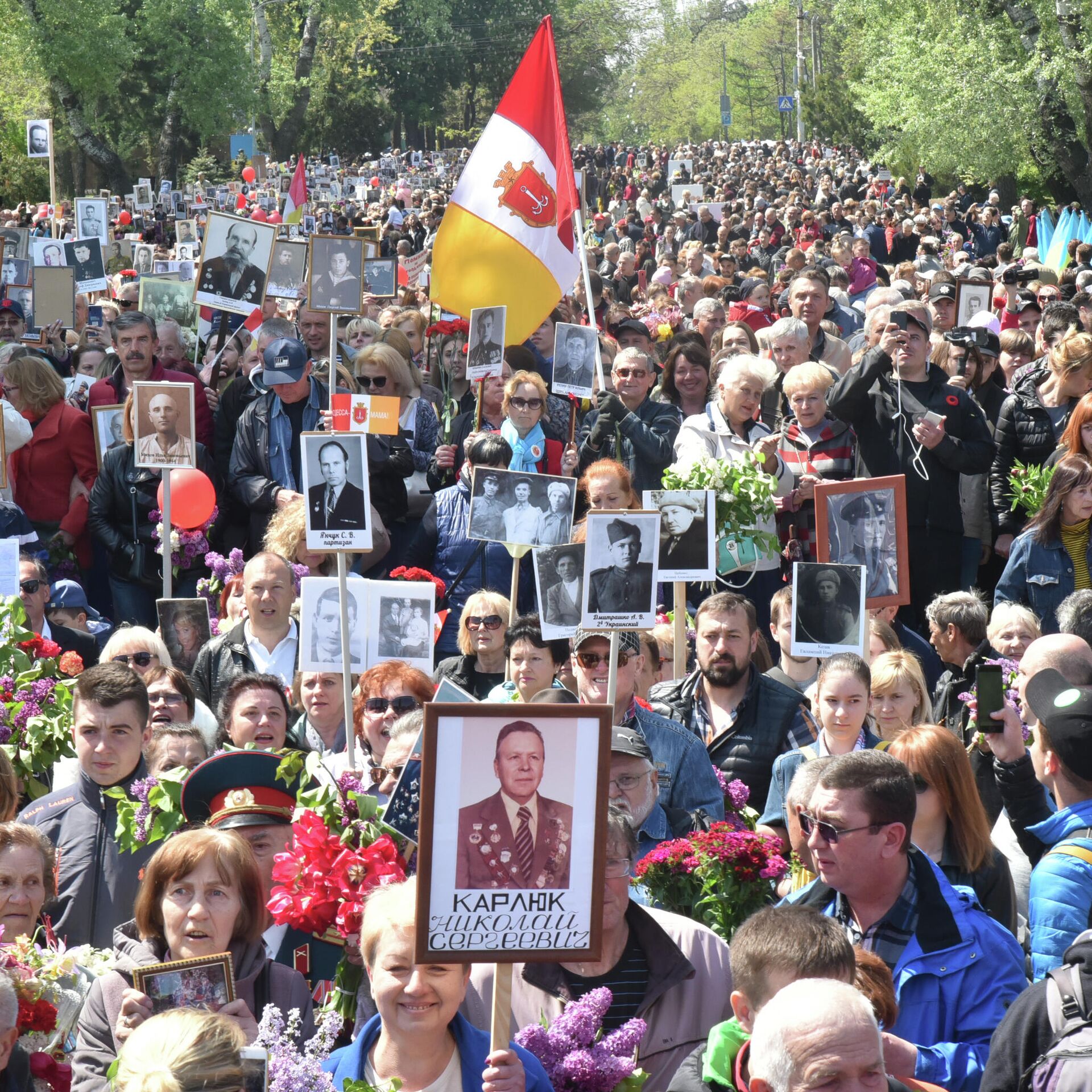 Бессмертный полк участвовать в параде