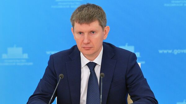 Министр экономического развития РФ Максим Решетников во время брифинга Министр экономического развития РФ Максим Решетников во время брифинга