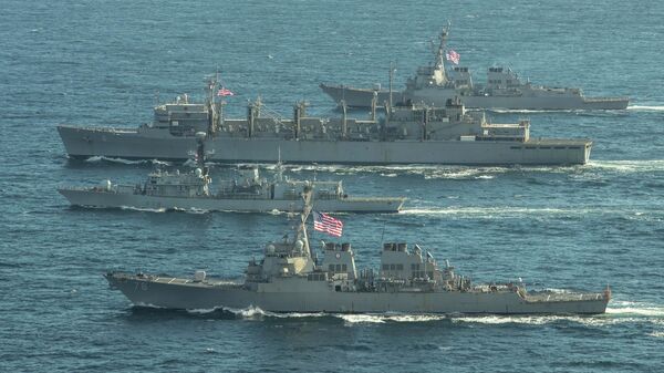 Эсминцы ВМС США Портер, Дональд Кук и Франклин Рузвельт и британский фрегат Кент во время учений в Баренцевом море. 5 мая 2020 Эсминцы ВМС США Портер, Дональд Кук и Франклин Рузвельт и британский фрегат Кент во время учений в Баренцевом море. 5 мая 2020