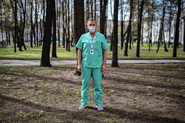 Евгений Рябов, Завотделением лечения острых эндотоксикозов НИИ скорой помощи им. Н.В. Склифосовского Евгений Рябов, Завотделением лечения острых эндотоксикозов НИИ скорой помощи им. Н.В. Склифосовского