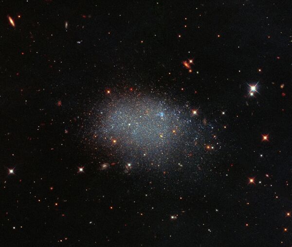 Карликовая галактика KK 246, также известная как ESO 461−036 Карликовая галактика KK 246, также известная как ESO 461−036