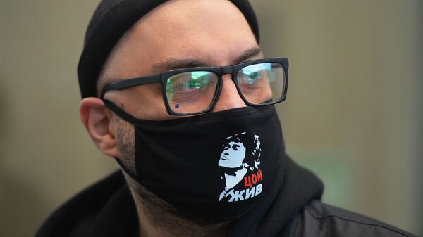 Режиссер Кирилл Серебренников перед заседанием в Мещанском суде Москвы по делу Седьмой студии Режиссер Кирилл Серебренников перед заседанием в Мещанском суде Москвы по делу Седьмой студии