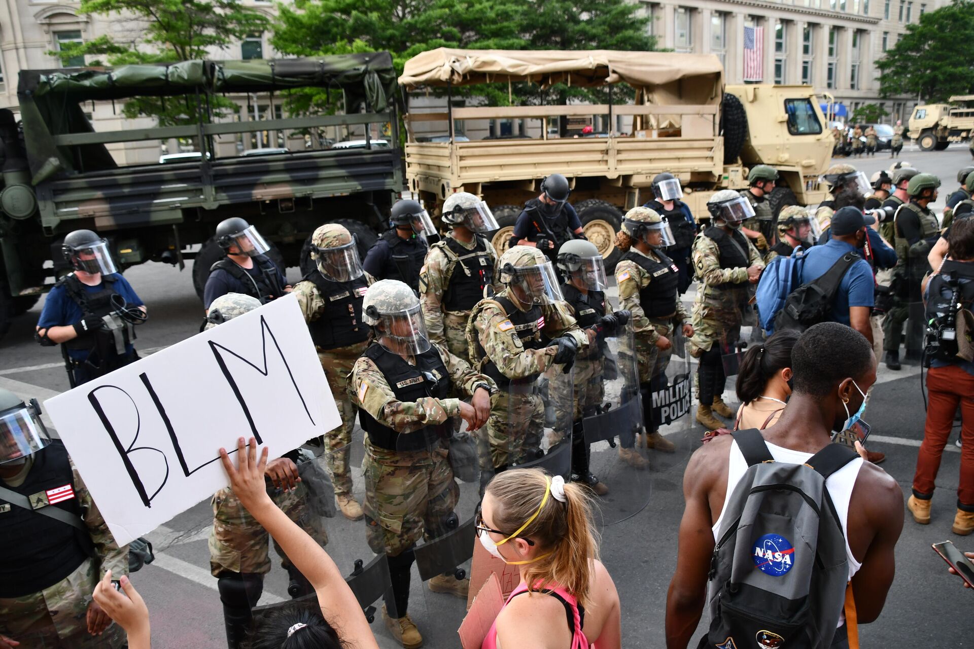 Протестующие и военная полиция на улице Вашингтона Протестующие и военная полиция на улице Вашингтона - РИА Новости, 1920, 25.12.2020