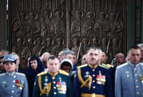 Ворота главного храма Вооруженных сил РФ в парке Патриот в Московской области Ворота главного храма Вооруженных сил РФ в парке Патриот в Московской области