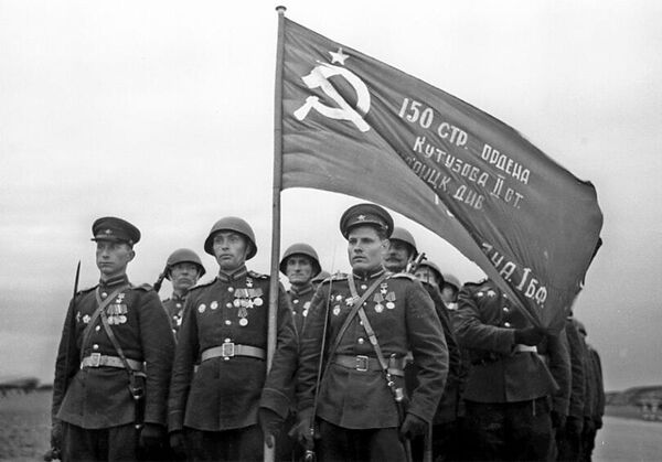 Парад Победы на Красной площади 24 июня 1945 года Парад Победы на Красной площади 24 июня 1945 года