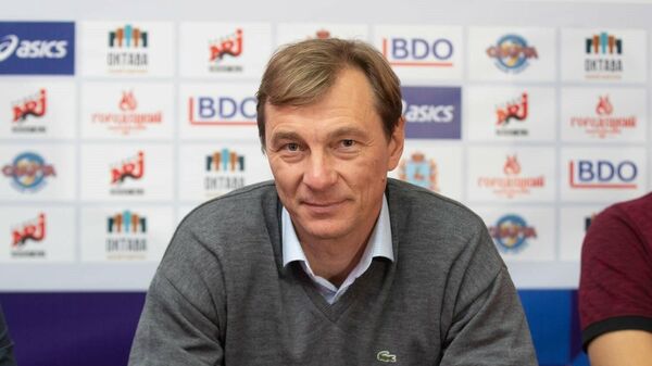 Директор женского волейбольного клуба Спарта Дмитрий Фомин Директор женского волейбольного клуба Спарта Дмитрий Фомин