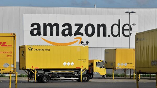 Логистический центр компании Amazon в Райнберге, Германия Логистический центр компании Amazon в Райнберге, Германия