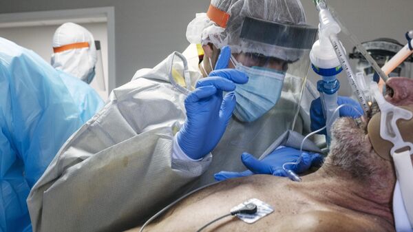 В США выявили более 55 тысяч новых случаев коронавируса