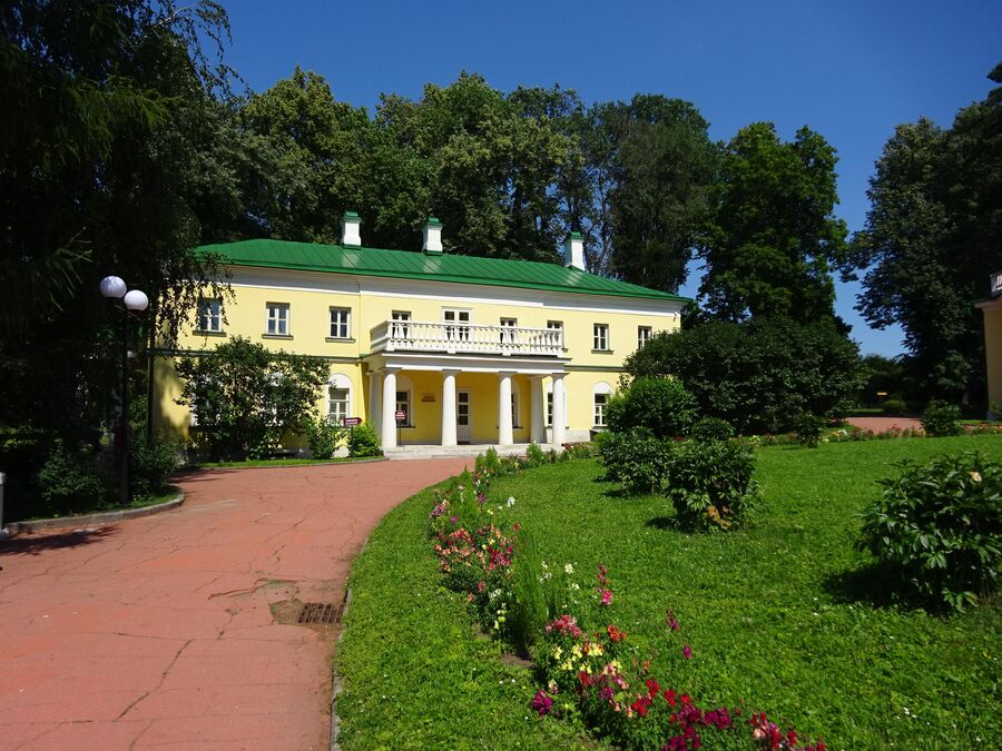 Северный флигель Северный флигель