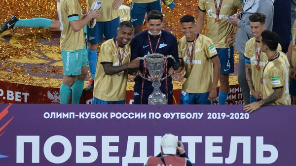 Игроки Зенита на церемонии награждения победителей Кубка России