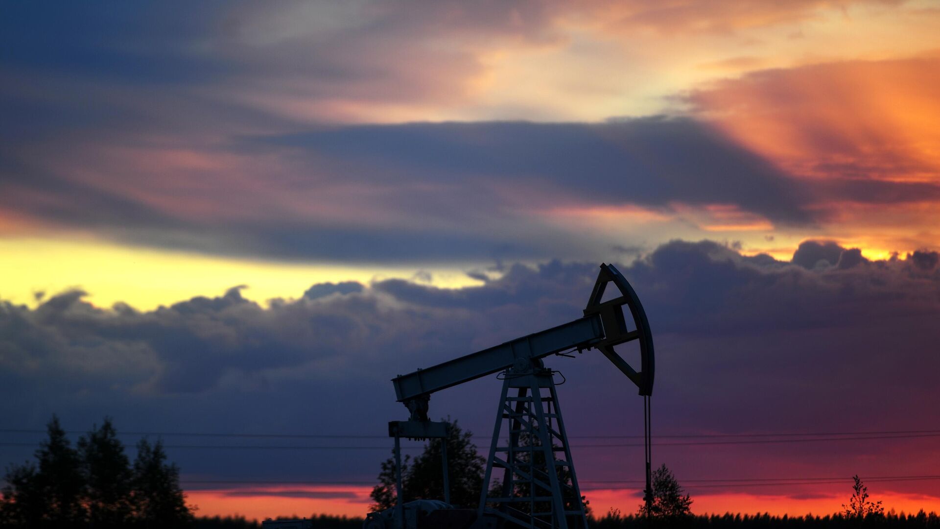 Сырье заметно дорожает: кто и что разогревает нефтяной рынок?