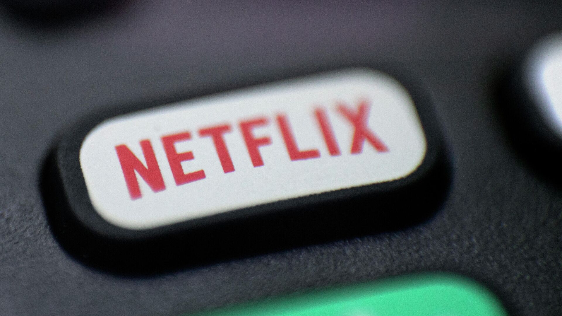 Кнопка Netflix на пульте дистанционного управления Кнопка Netflix на пульте дистанционного управления - РИА Новости, 1920, 13.01.2021