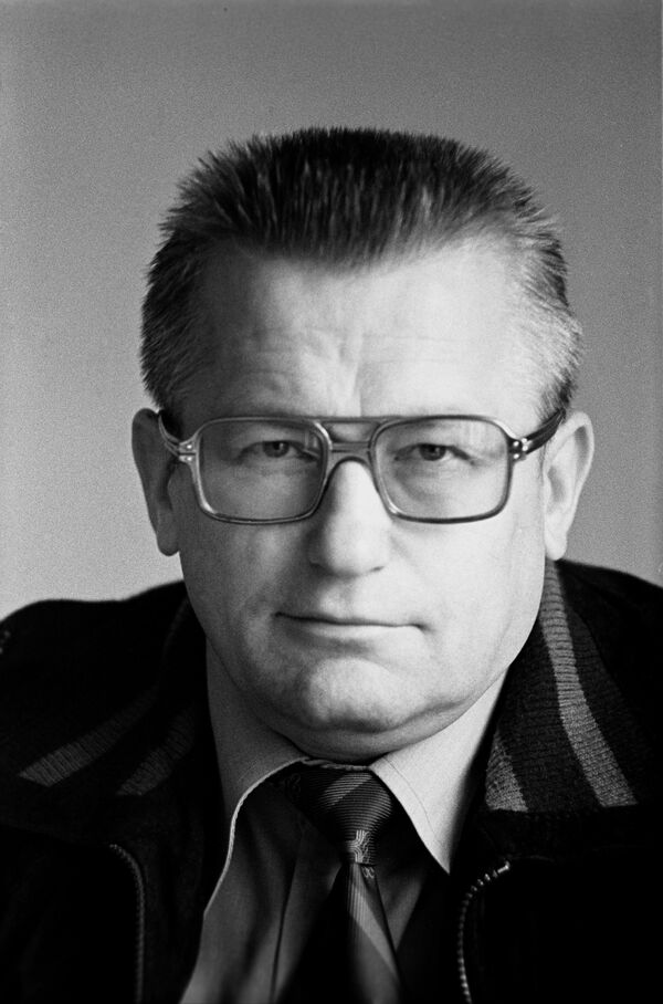 Главный тренер сборной команды СССР по плаванию Сергей Вайцеховский. Главный тренер сборной команды СССР по плаванию Сергей Вайцеховский.