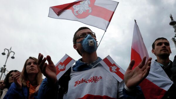 Участники акции протеста в Минске Участники акции протеста в Минске
