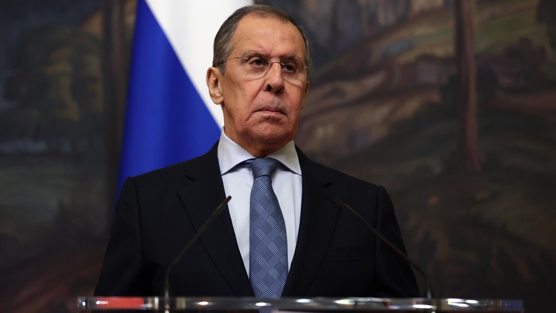 Министр иностранных дел РФ Сергей Лавров на пресс-конференции по итогам переговоров с министром иностранных дел Белоруссии Владимиром Макеем в Москве Министр иностранных дел РФ Сергей Лавров на пресс-конференции по итогам переговоров с министром иностранных дел Белоруссии Владимиром Макеем в Москве - РИА Новости, 1920, 18.09.2020