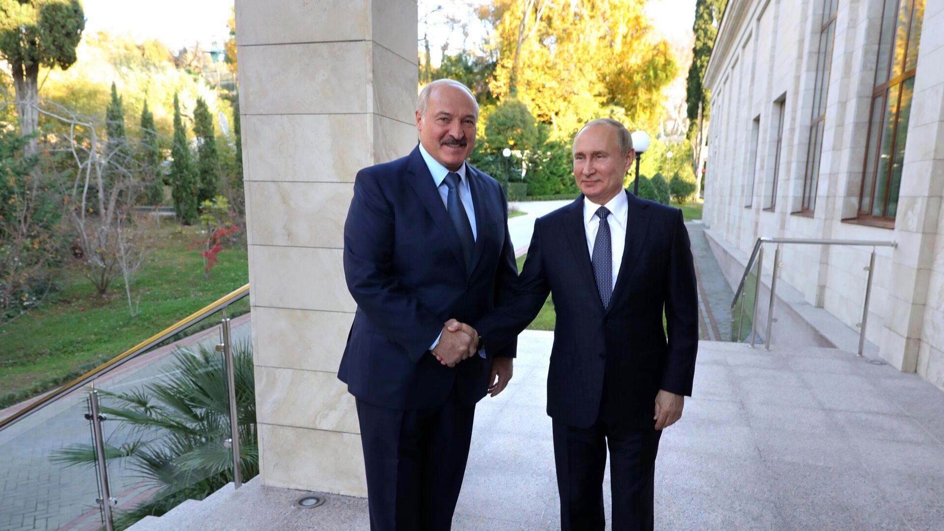 Лукашенко назвал договоренности с Россией очень серьезными