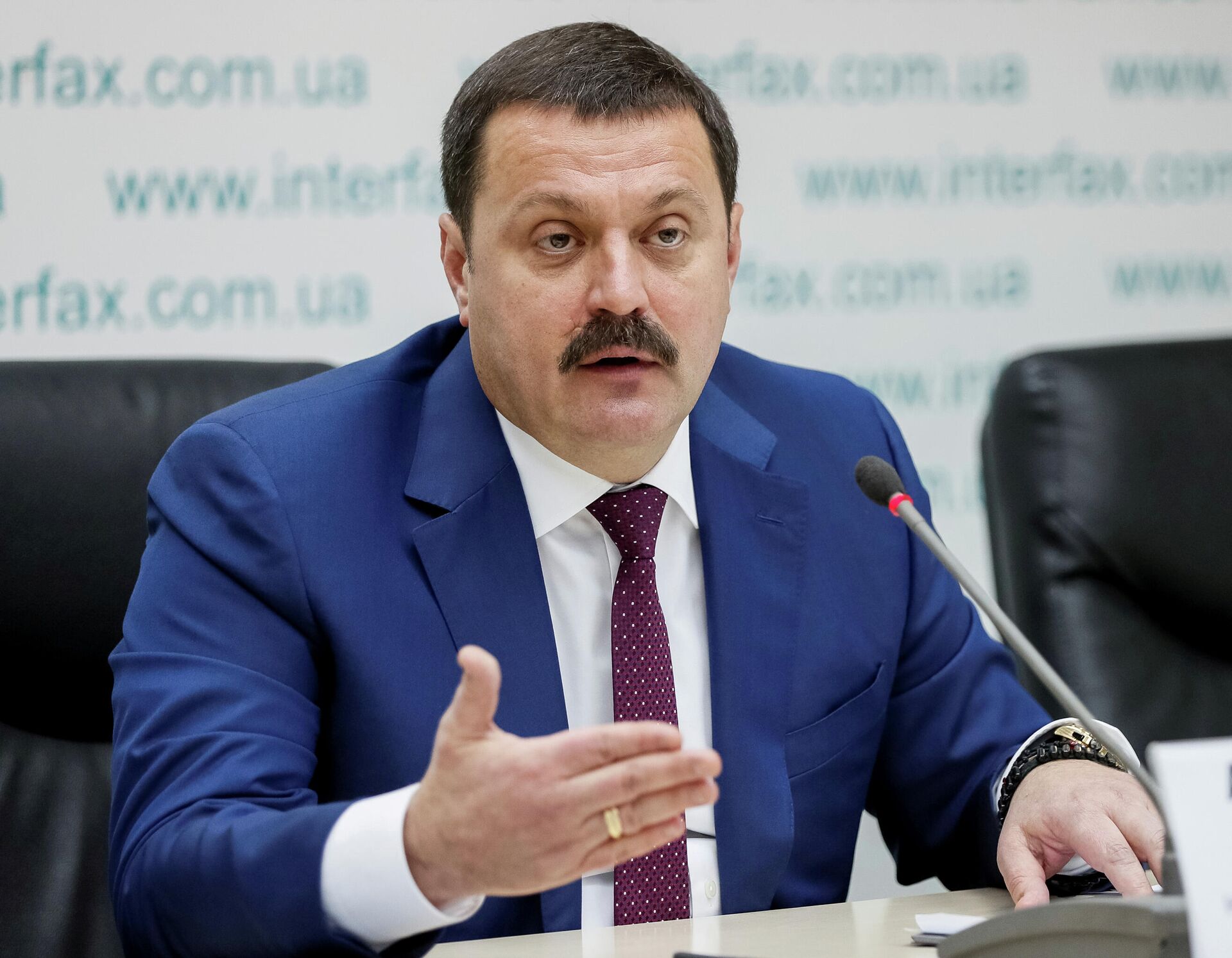 Украинский депутат Андрей Деркач на пресс-конференции в Киеве Украинский депутат Андрей Деркач на пресс-конференции в Киеве - РИА Новости, 1920, 16.09.2020