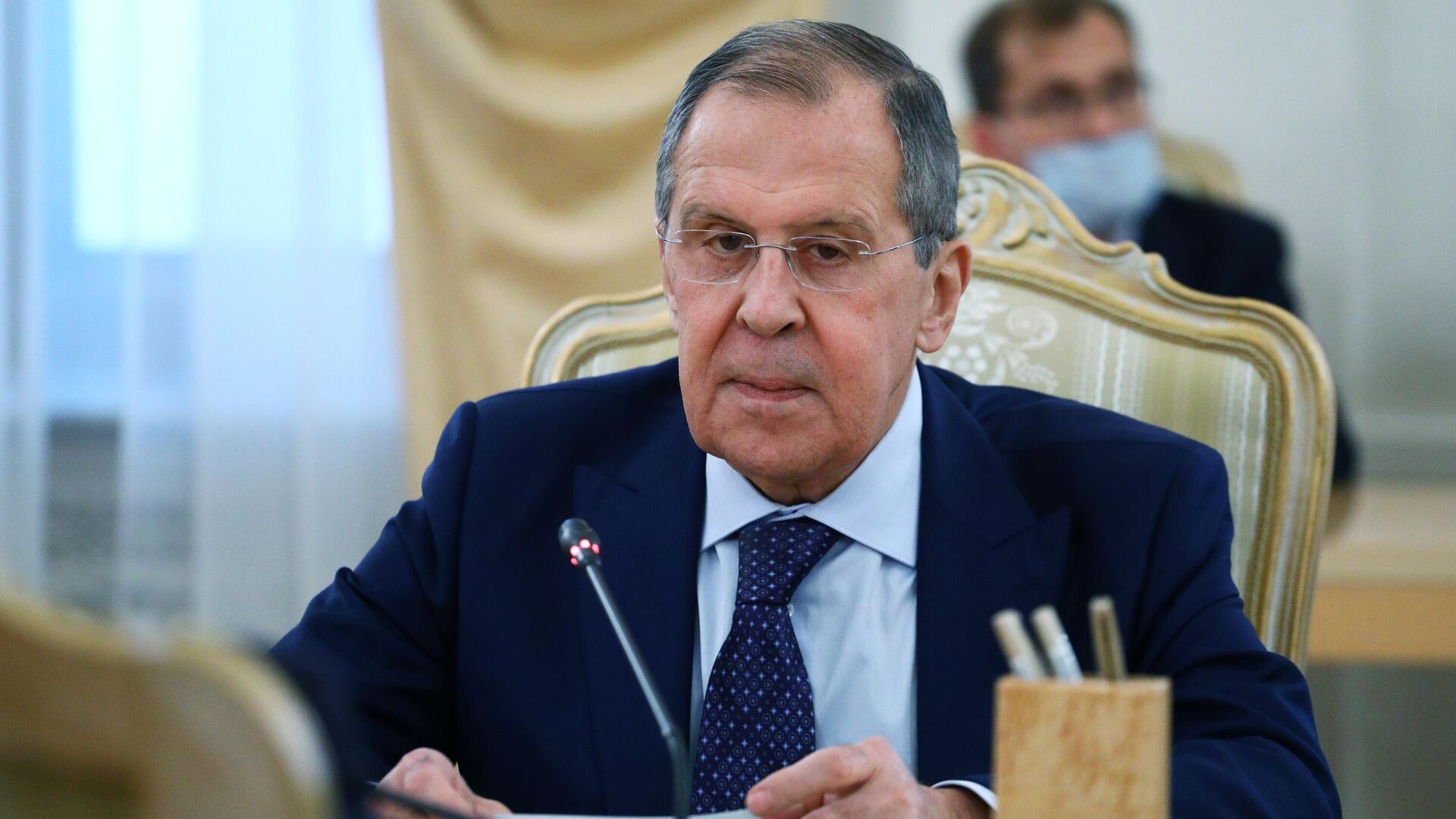 Министр иностранных дел РФ Сергей Лавров во время встречи в Москве с министром иностранных дел Исламской Республики Иран Мухаммадом Джавад Зарифом Министр иностранных дел РФ Сергей Лавров во время встречи в Москве с министром иностранных дел Исламской Республики Иран Мухаммадом Джавад Зарифом - РИА Новости, 1920, 27.09.2020