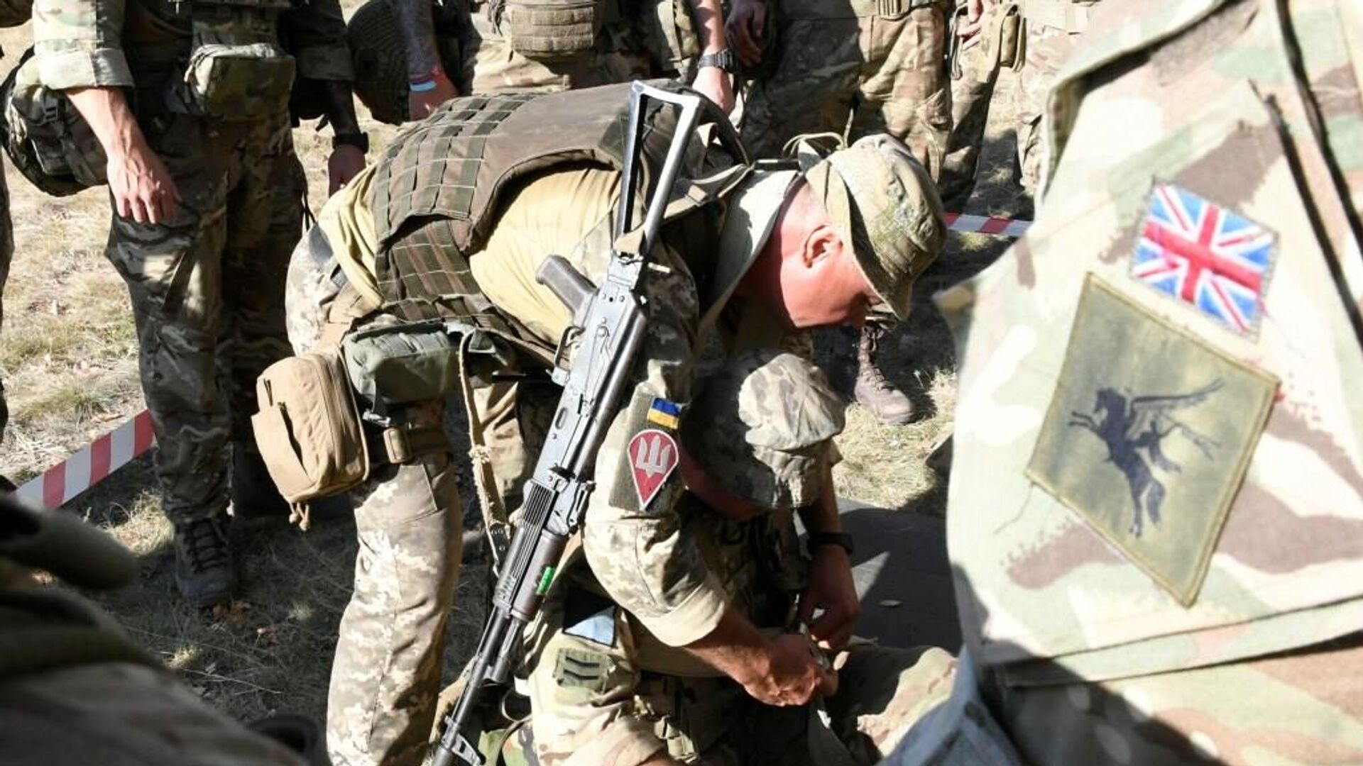 Военнослужащие Украины и Великобритании Военнослужащие Украины и Великобритании - РИА Новости, 1920, 07.03.2021