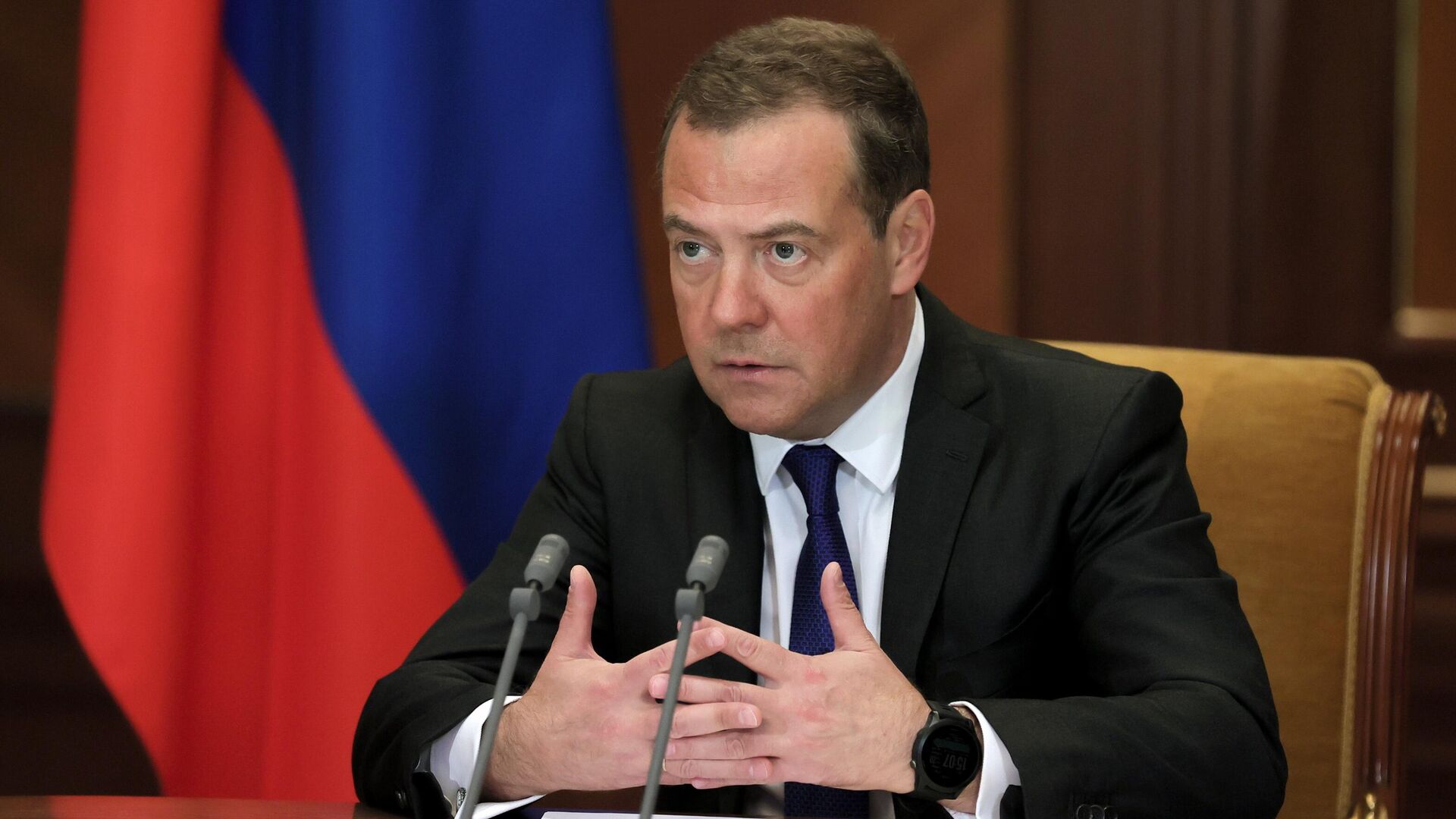 Заместитель председателя Совета безопасности РФ Дмитрий Медведев Заместитель председателя Совета безопасности РФ Дмитрий Медведев - РИА Новости, 1920, 04.12.2020