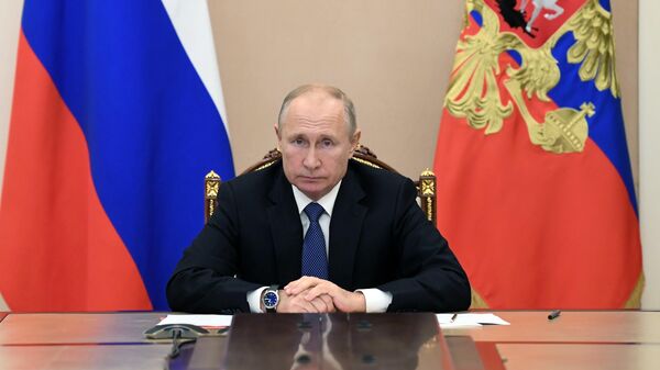 Путин поздравил Санду с победой на президентских выборах в Молдавии