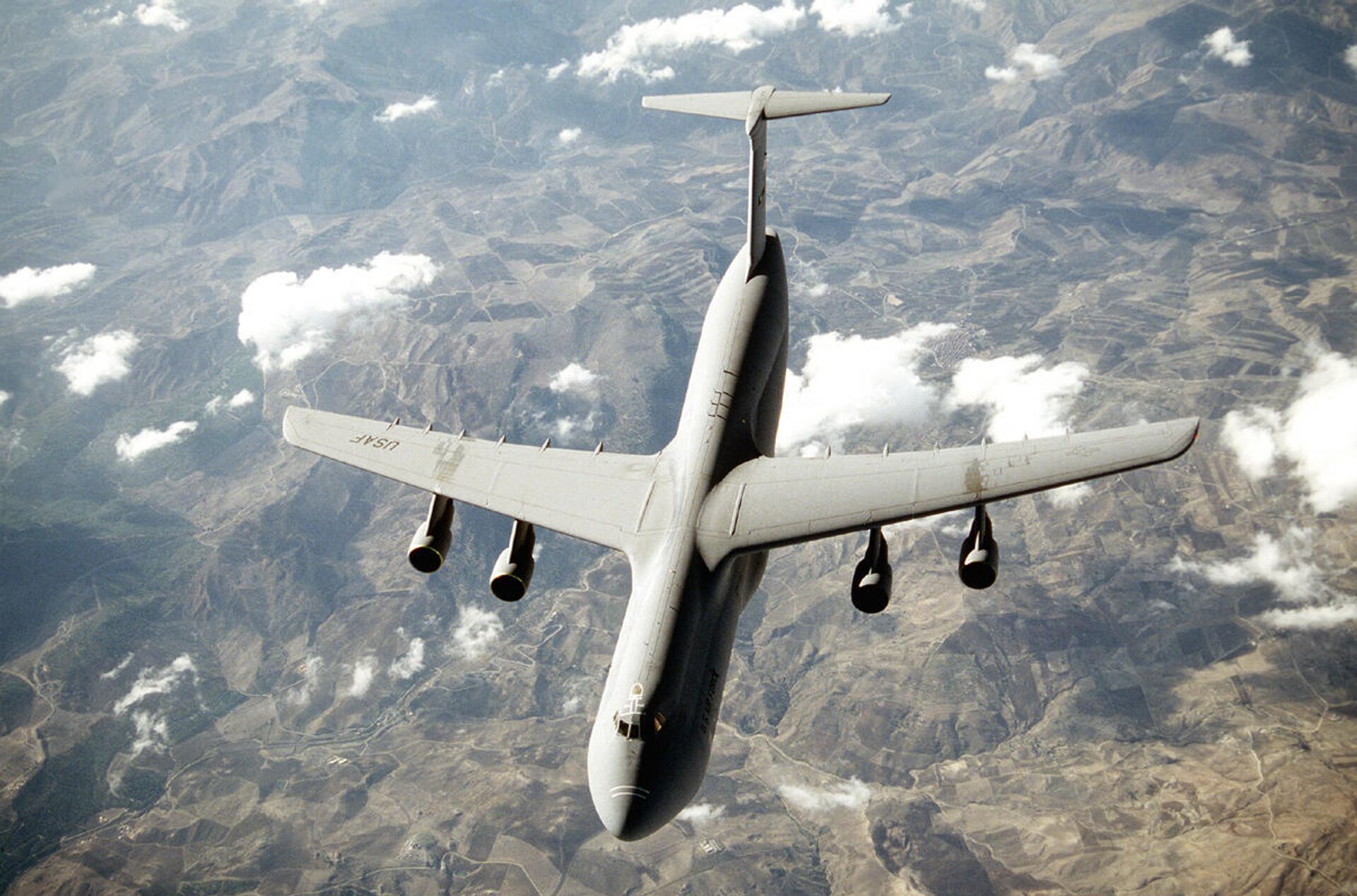 Военно-транспортный самолет C-5 Galaxy Военно-транспортный самолет C-5 Galaxy - РИА Новости, 1920, 27.11.2020