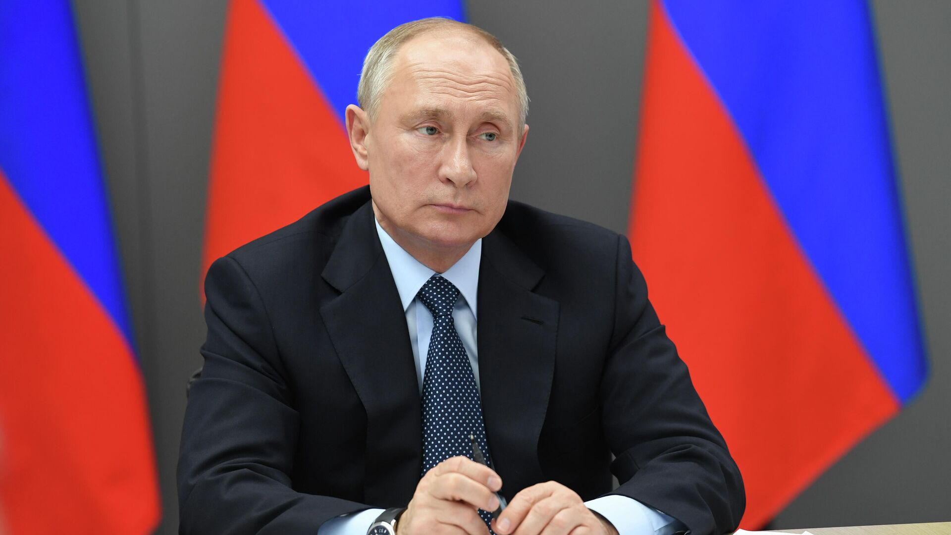 Путин призвал поддержать производство малотоннажной продукции