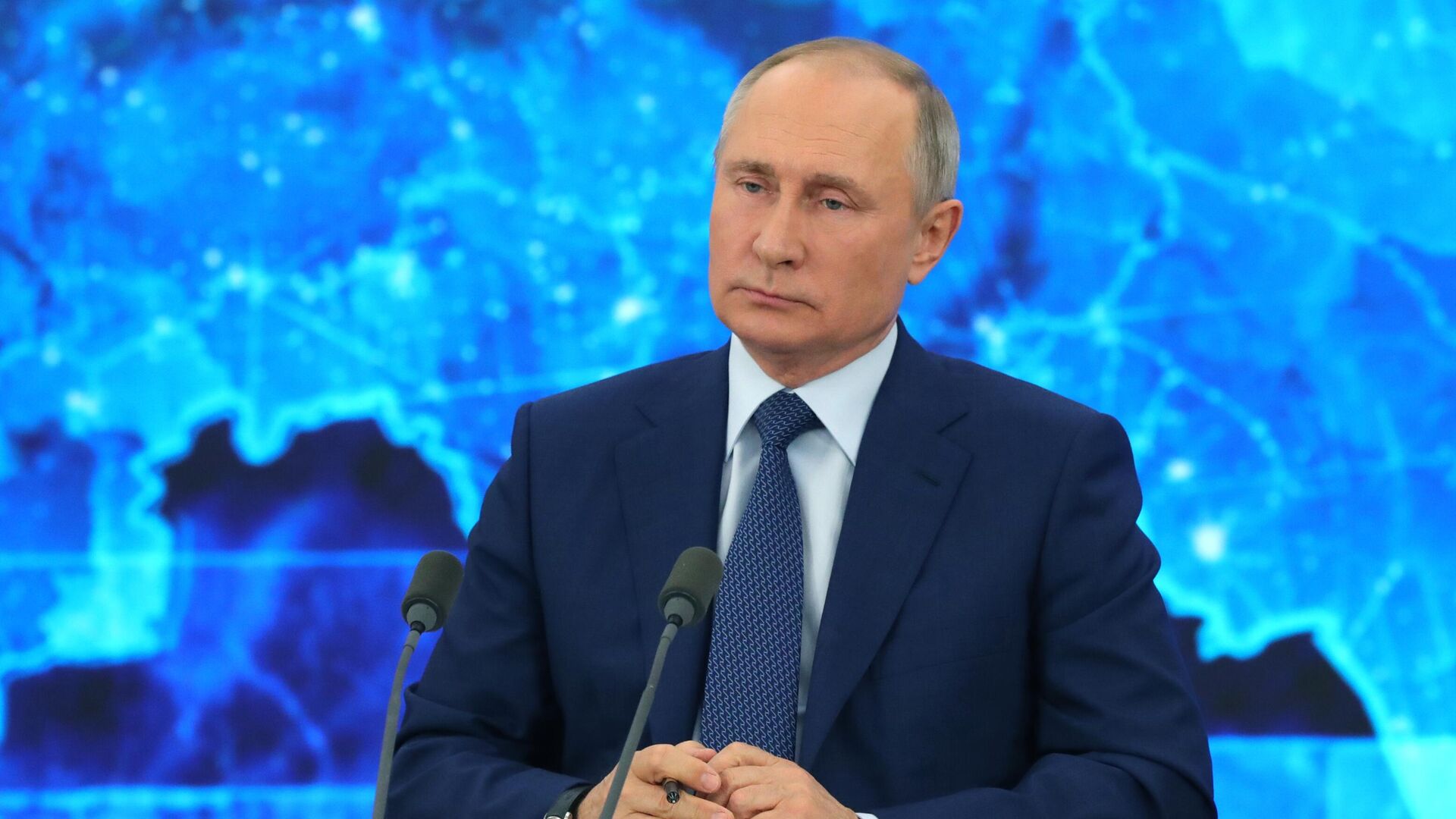 Президент РФ Владимир Путин на большой ежегодной пресс-конференции в режиме видеоконференции Президент РФ Владимир Путин на большой ежегодной пресс-конференции в режиме видеоконференции - РИА Новости, 1920, 17.12.2020