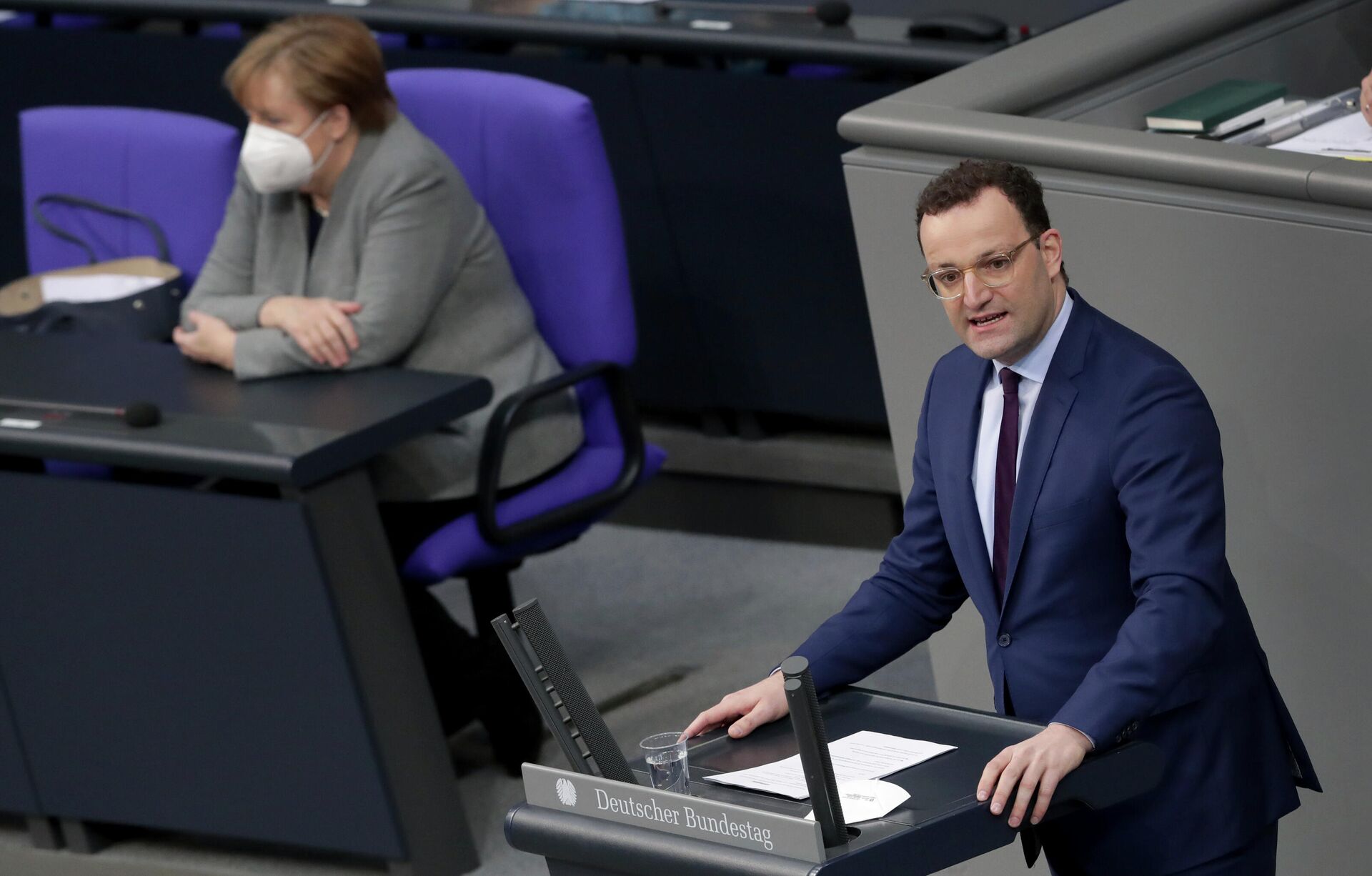 Министр здравоохранения Германии Йенс Шпан выступающего с речью о текущих событиях пандемии коронавируса в Германии на заседании парламента, Бундестага Министр здравоохранения Германии Йенс Шпан выступающего с речью о текущих событиях пандемии коронавируса в Германии на заседании парламента, Бундестага - РИА Новости, 1920, 15.01.2021