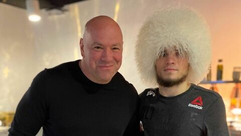 Глава UFC Дэйна Уайт (слева) и Умар Нурмагомедов Глава UFC Дэйна Уайт (слева) и Умар Нурмагомедов