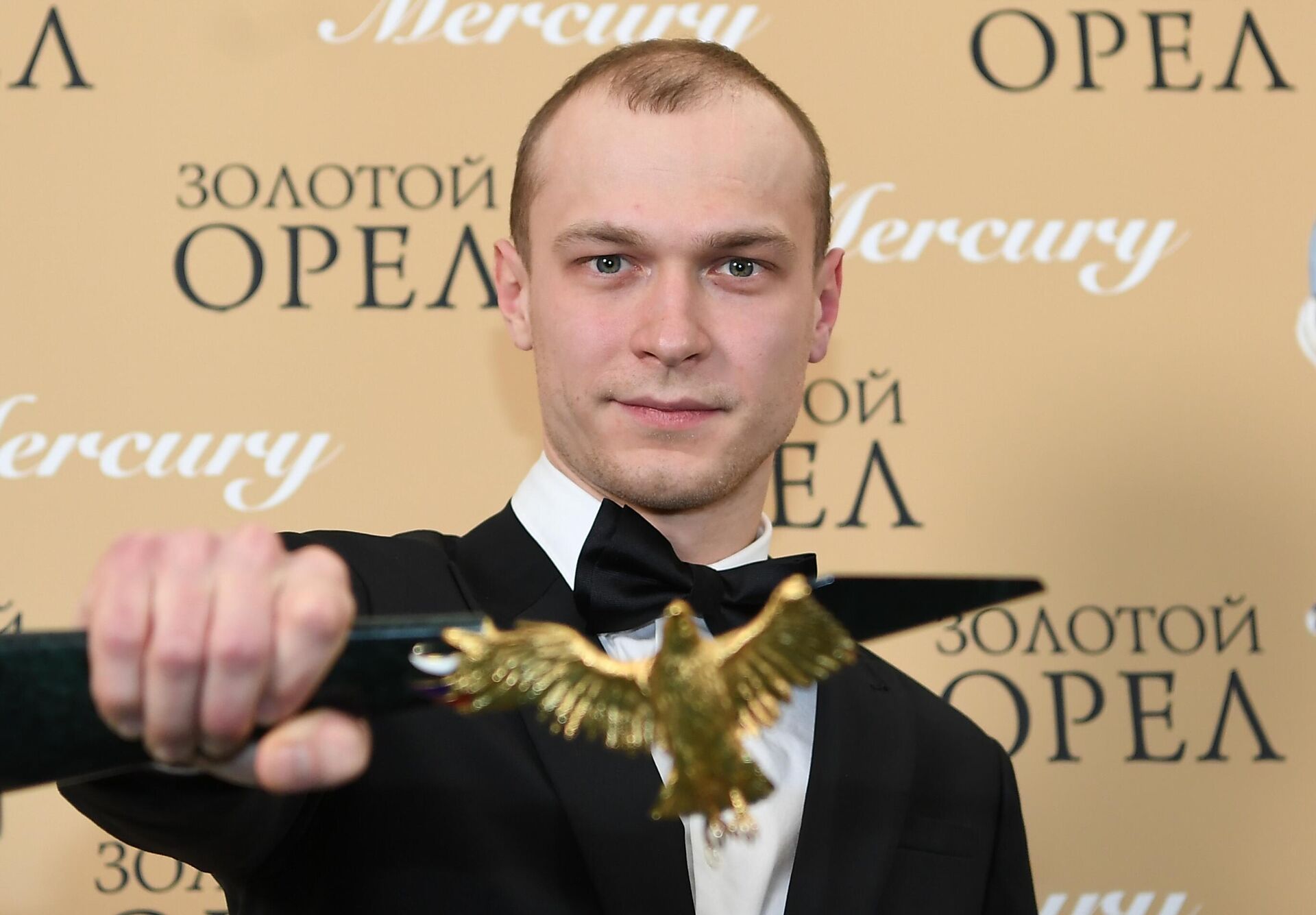 Церемония вручения премии Золотой орел Церемония вручения премии Золотой орел - РИА Новости, 1920, 23.01.2021