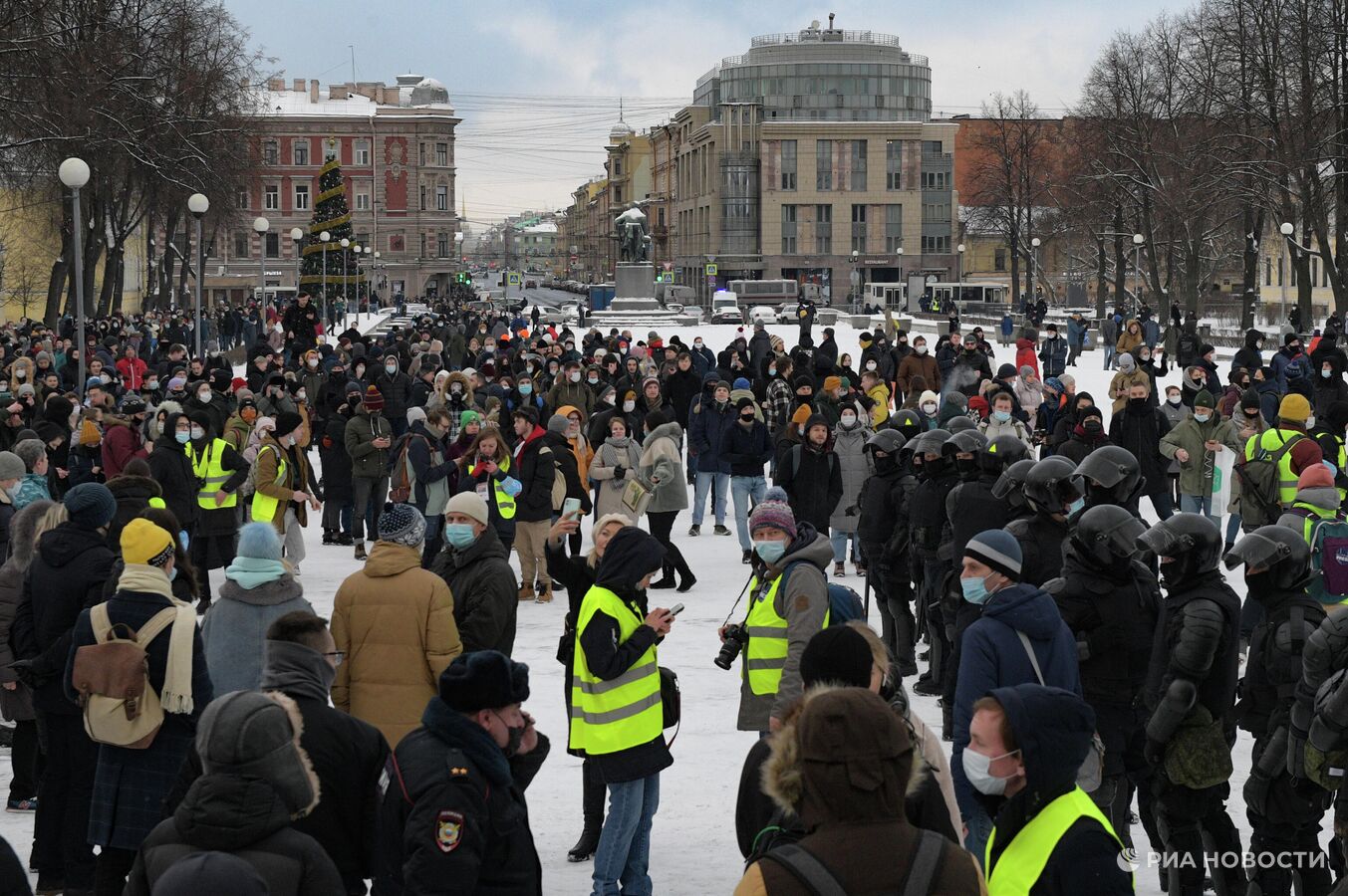 Митинг навального 2021. Митинг в феврале 2021 Навальный в Санкт-Петербурге. Дипломатов митинг. Митинги 190.