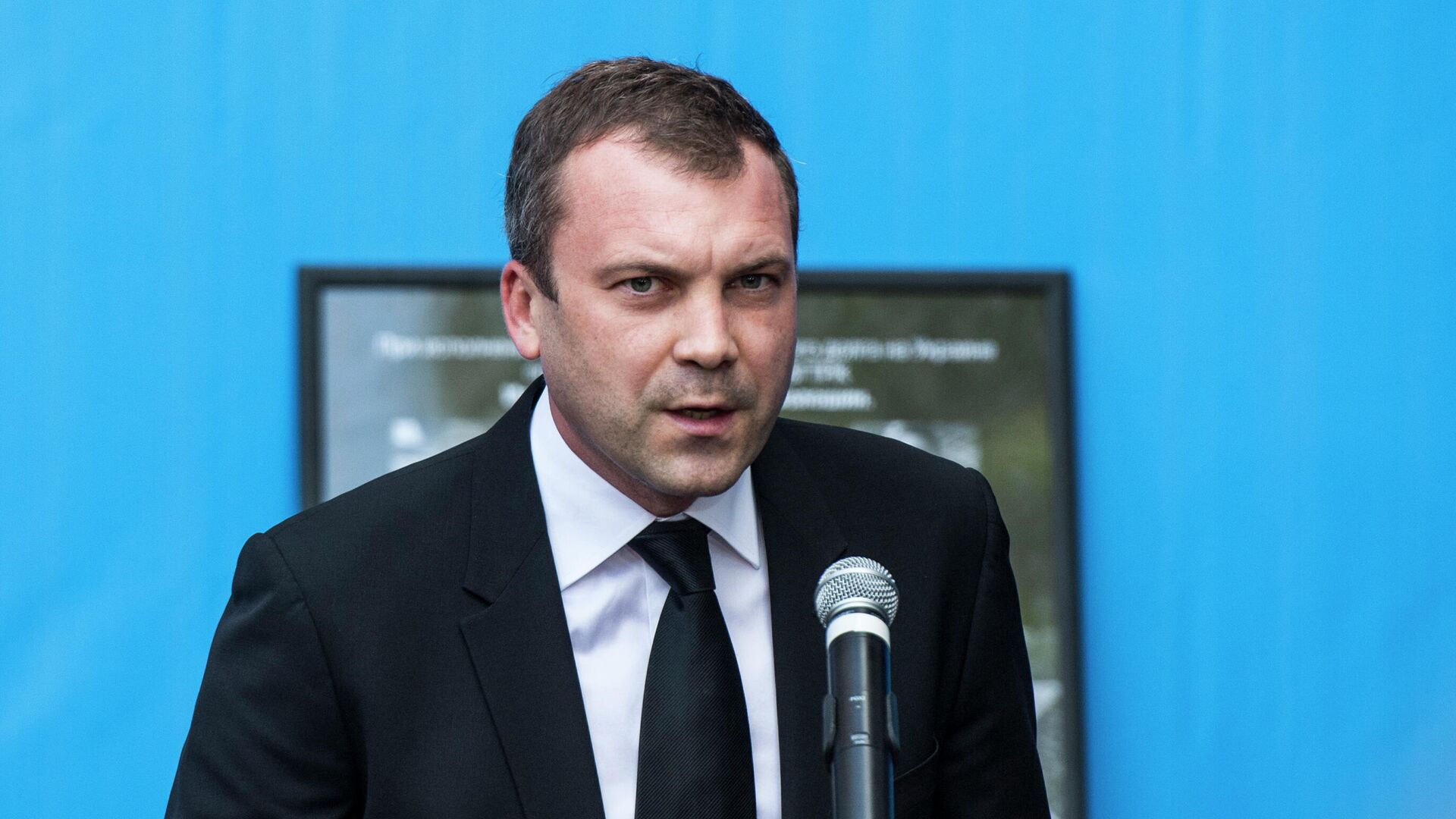 Попов побеждает на выборах в Госдуму по одномандатному округу в Москве