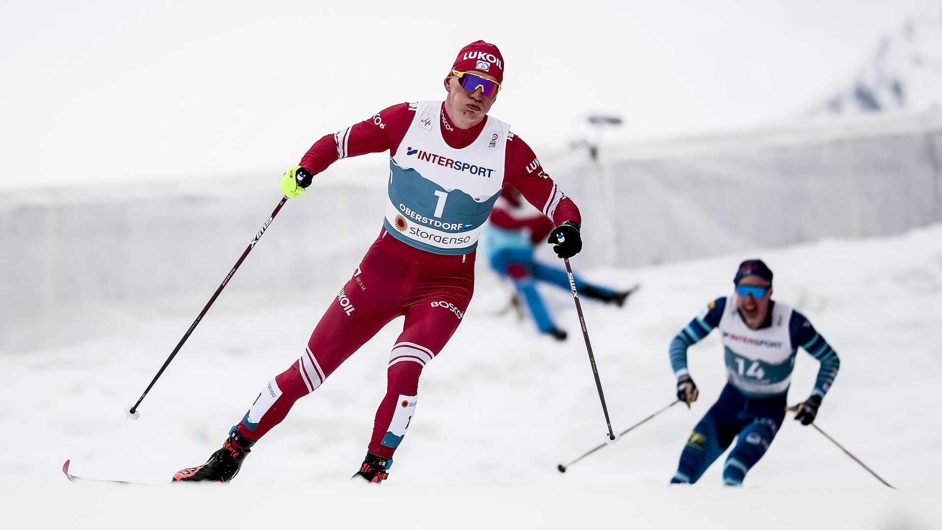 Александр Большунов на дистанции масс-старта среди мужчин на чемпионате мира - 2021 по лыжным видам спорта в немецком Оберстдорфе Александр Большунов на дистанции масс-старта среди мужчин на чемпионате мира - 2021 по лыжным видам спорта в немецком Оберстдорфе - РИА Новости, 1920, 07.03.2021