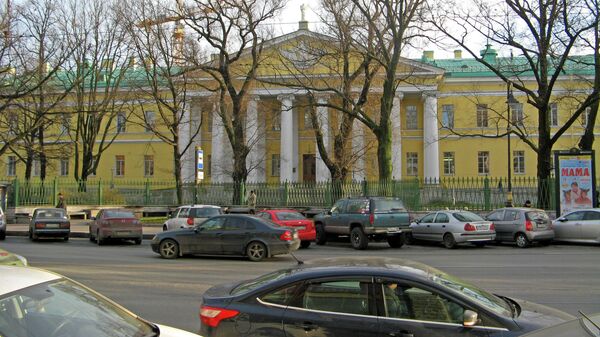 Мариинскую больницу в Петербурге  частично перепрофилируют под COVID-19