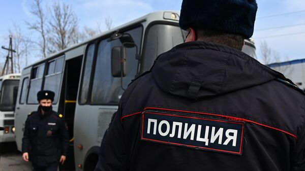 Полиция задержала девять человек у колонии, где находится Навальный