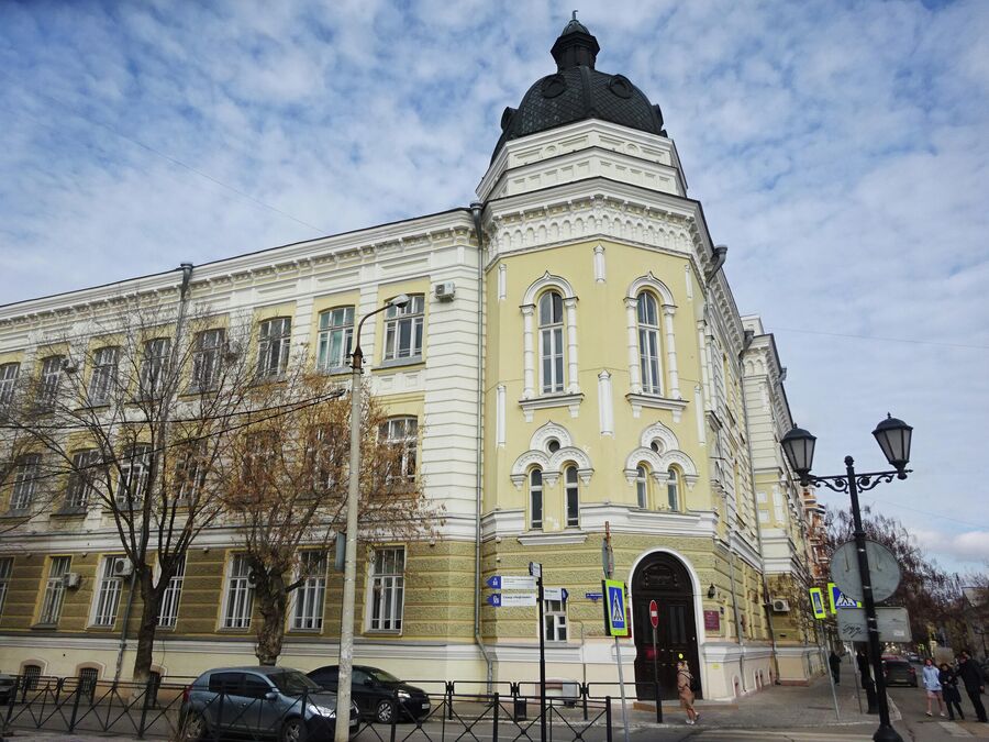 Псевдобарокко. Мариинская женская гимназия (1910 г.) Псевдобарокко. Мариинская женская гимназия (1910 г.)
