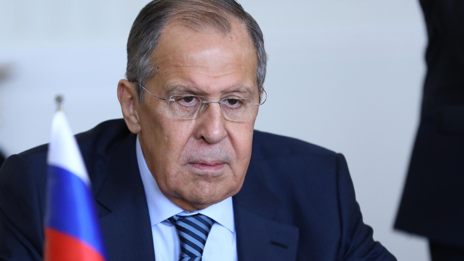 Министр иностранных дел РФ Сергей Лавров во время встречи с министром иностранных дел Ирана Мохаммадом Джавадом Зарифом в Тегеране Министр иностранных дел РФ Сергей Лавров во время встречи с министром иностранных дел Ирана Мохаммадом Джавадом Зарифом в Тегеране - РИА Новости, 1920, 14.04.2021