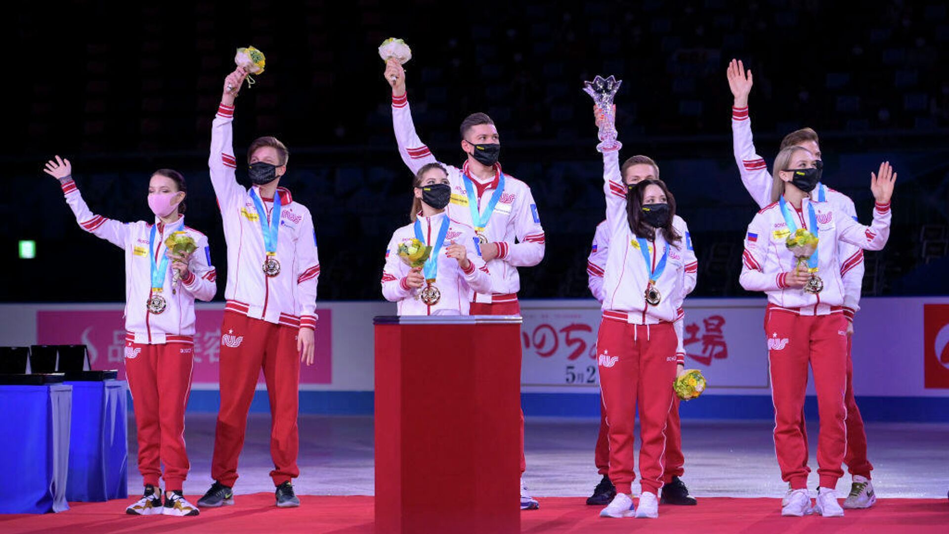 Командный чемпионат по фигурному катанию. Чемпионат России по фигурному катанию 2022 награждение. Сборная РФ по фигурному катанию на Олимпиаде 2022. Сборная России по фигурному катания 2021.